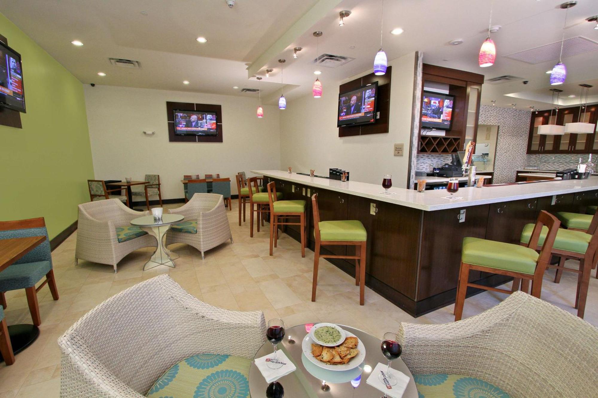 Hilton Garden Inn Covington/Mandeville Kültér fotó